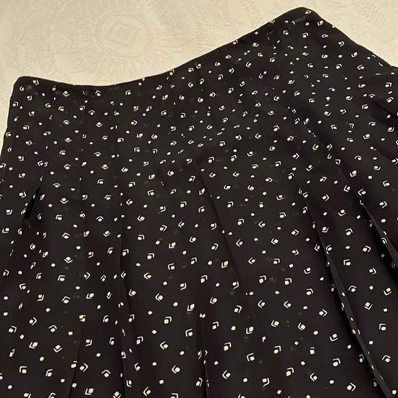 Ralph Lauren black with cream print pleated skirt size 10 - Picture 6 of 7